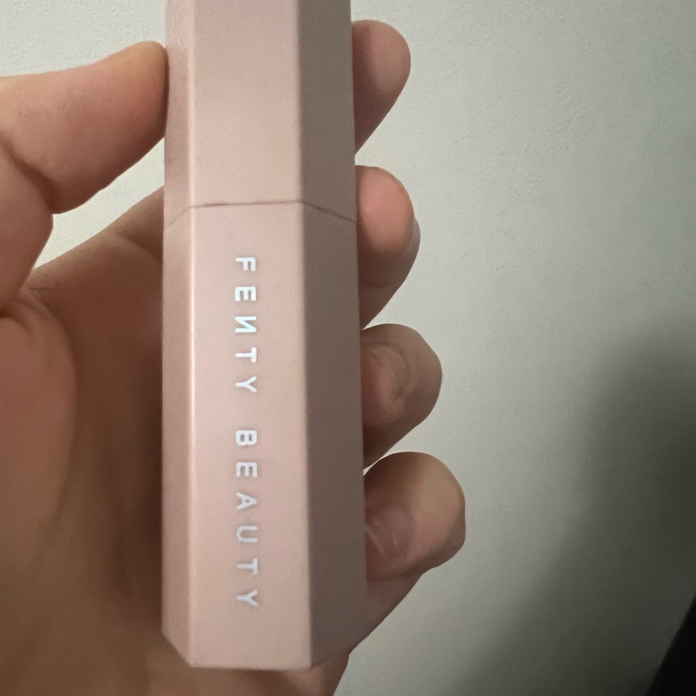 Fenty Beauty Cream contour stick